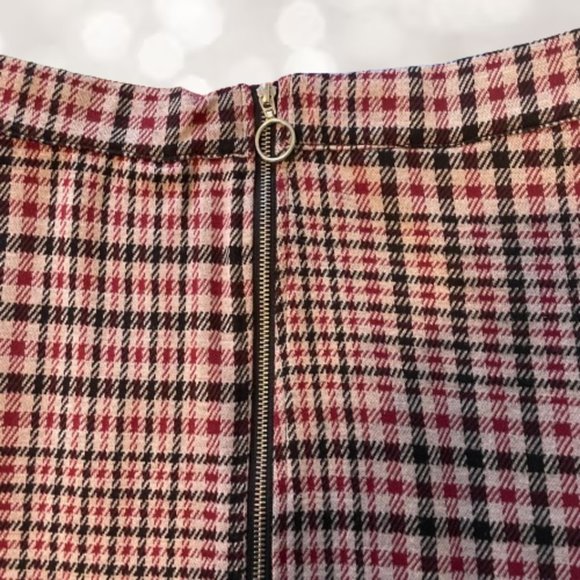 Checkered Pencil Skirt - Picture 2 of 2